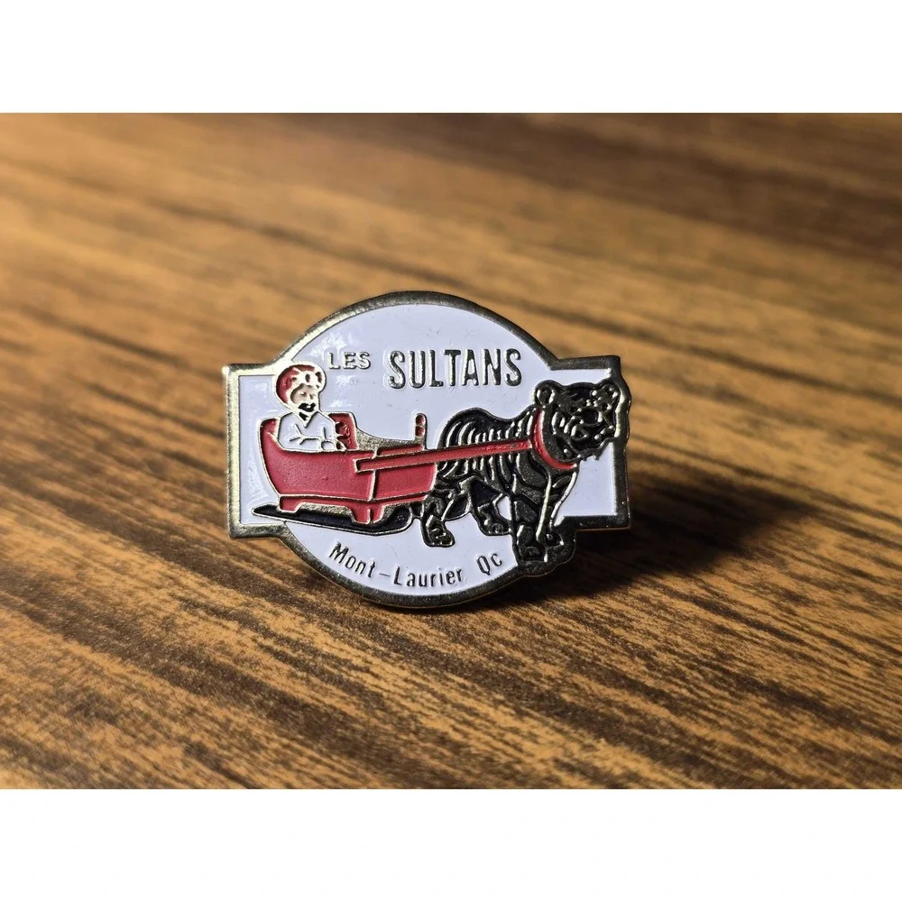 Les Sultans Mont-Laurier Quebec Snowmobile Club Enamel Lapel Vest Hat Pin D15